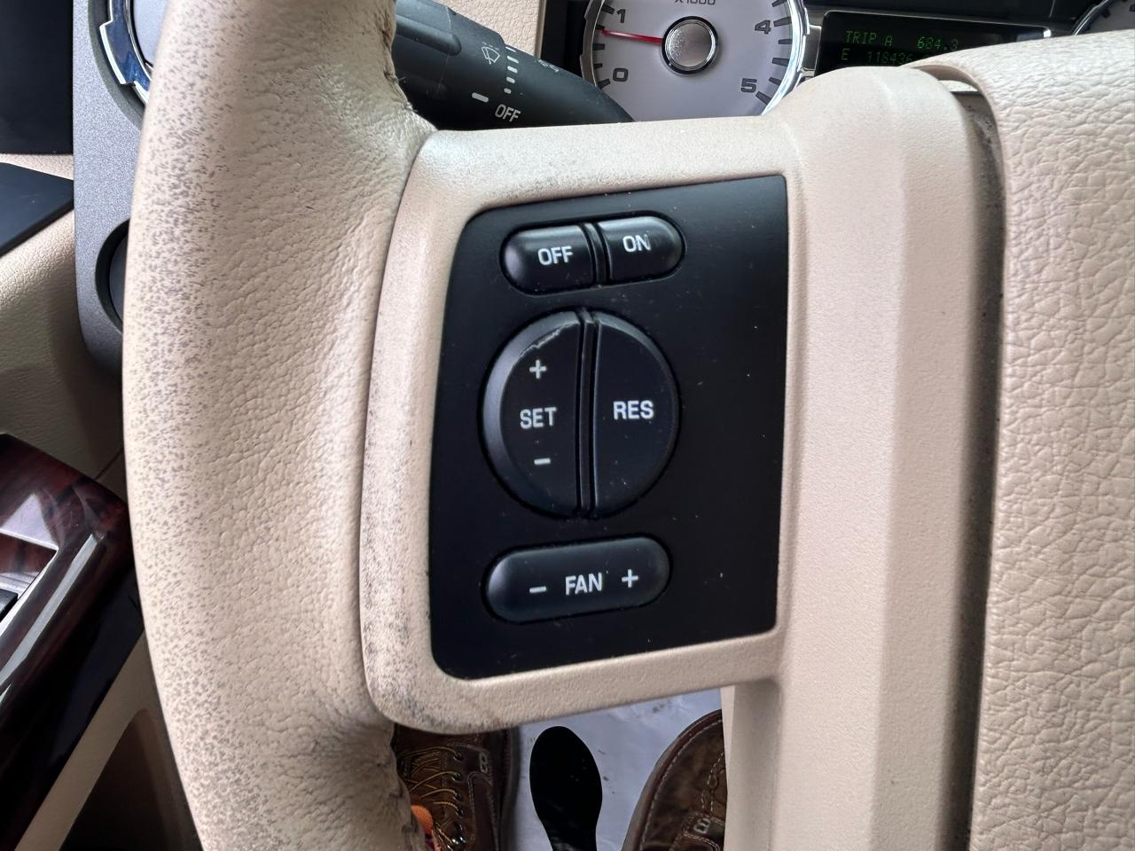 Ford Super Duty F-250 SRW 4WD Crew Cab 156" Lariat 2008