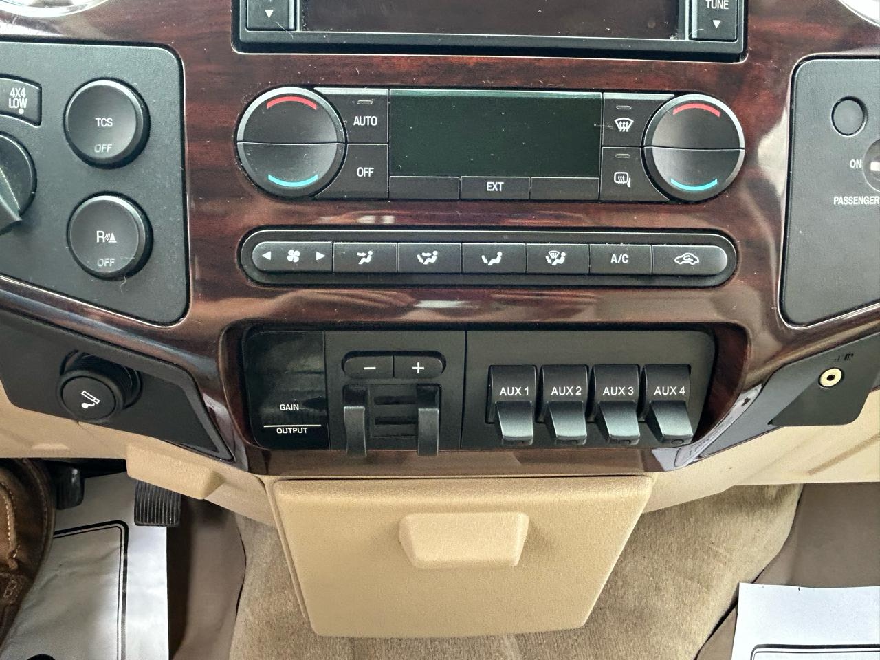 Ford Super Duty F-250 SRW 4WD Crew Cab 156" Lariat 2008