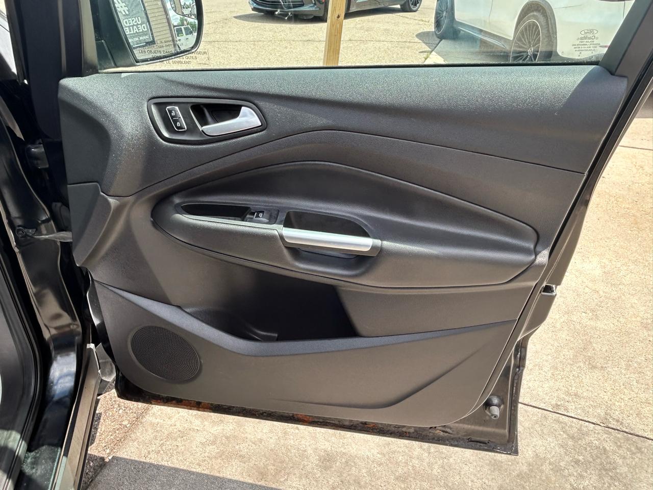 Ford Escape 4WD 4dr SE 2015