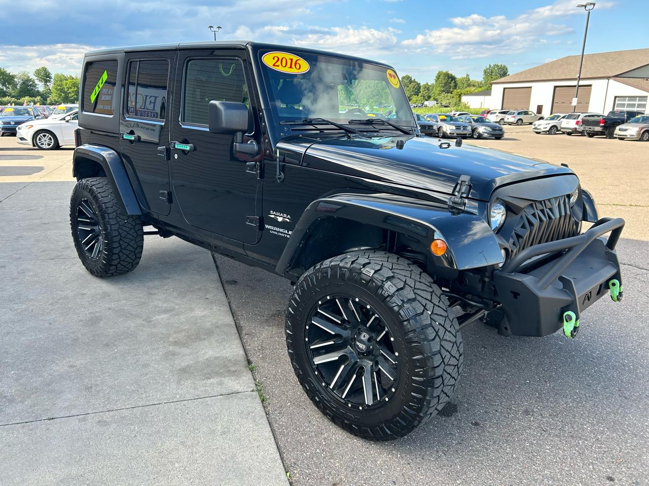 Jeep Wrangler Unlimited 4WD 4dr Sahara 2016