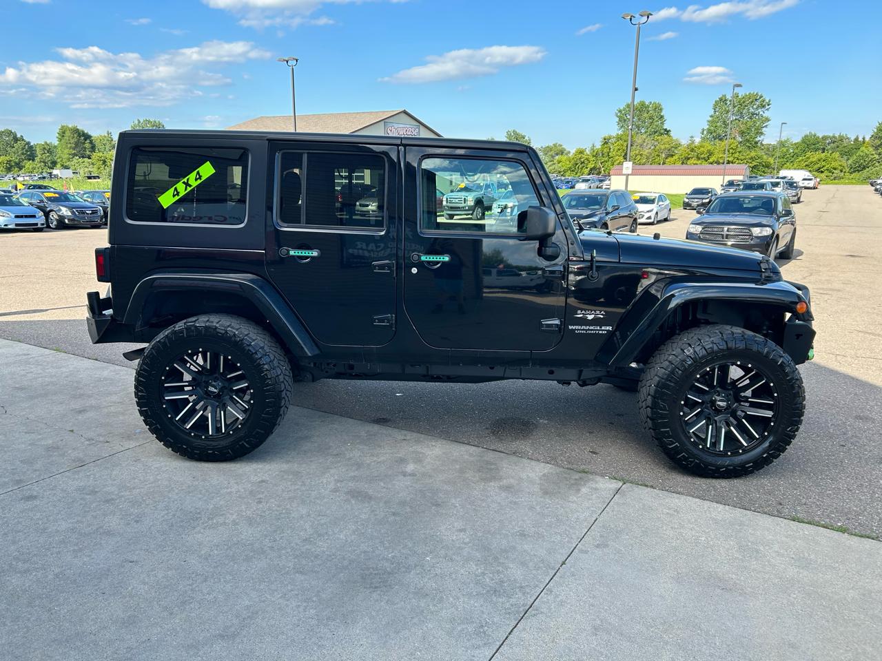 Jeep Wrangler Unlimited 4WD 4dr Sahara 2016