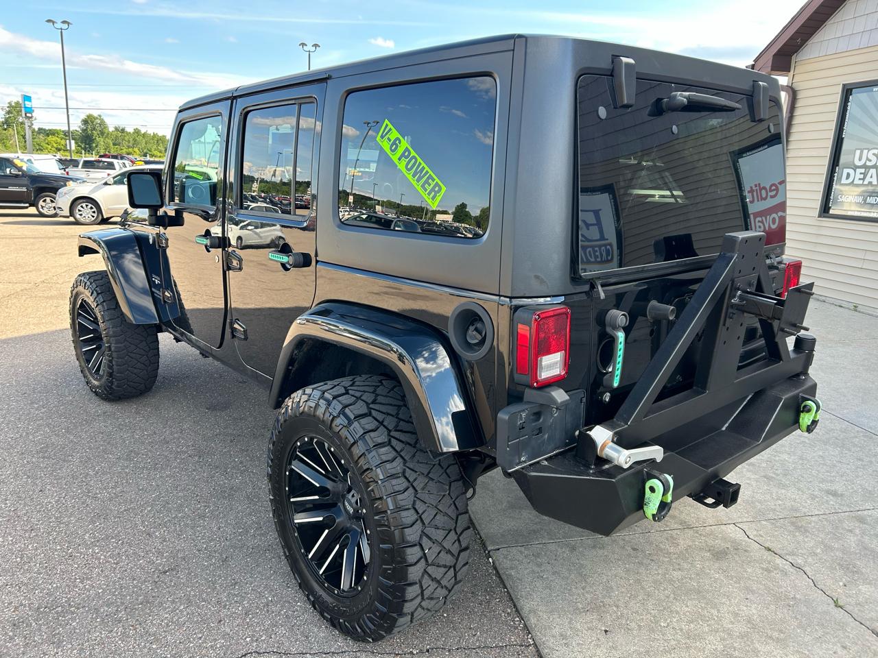 Jeep Wrangler Unlimited 4WD 4dr Sahara 2016