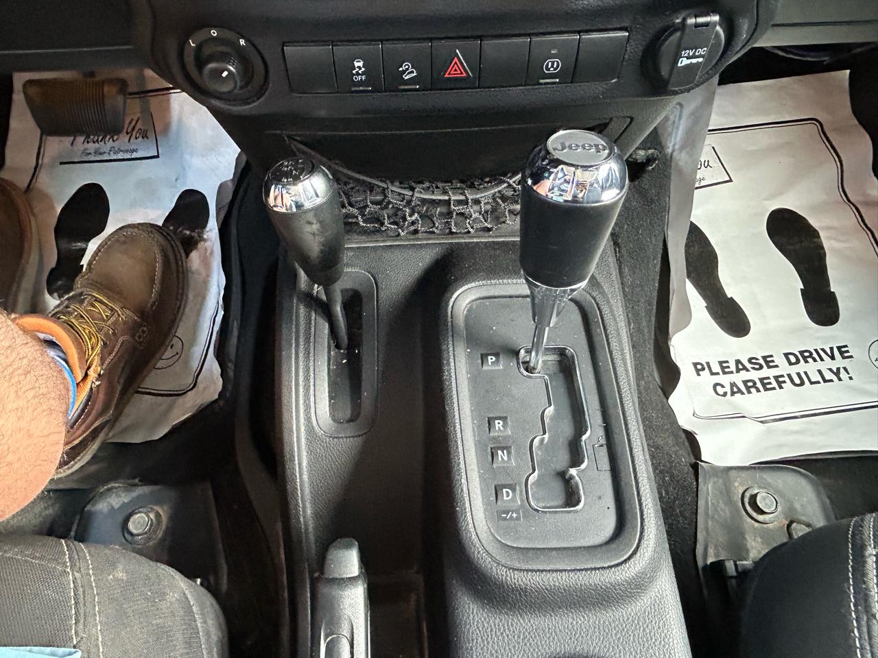 Jeep Wrangler Unlimited 4WD 4dr Sahara 2016