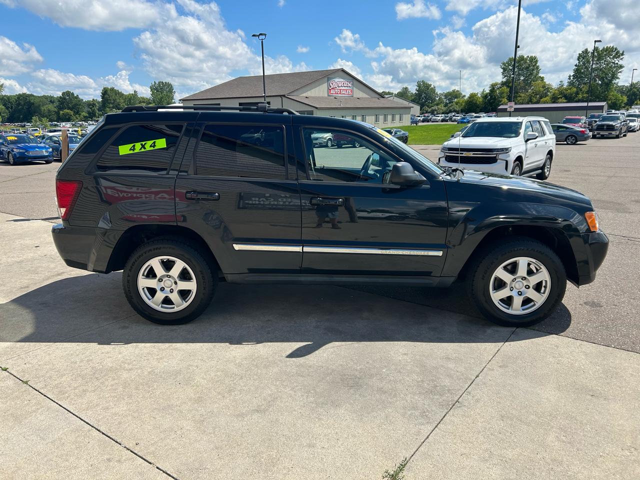Jeep Grand Cherokee 4WD 4dr Laredo 2010