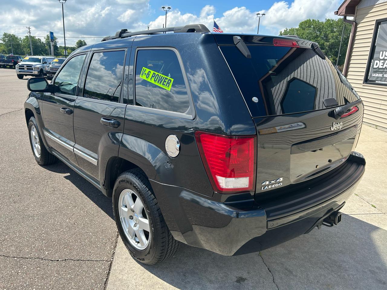 Jeep Grand Cherokee 4WD 4dr Laredo 2010