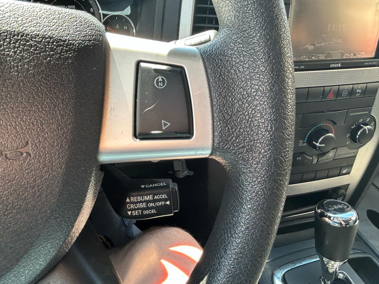 Jeep Grand Cherokee 4WD 4dr Laredo 2010