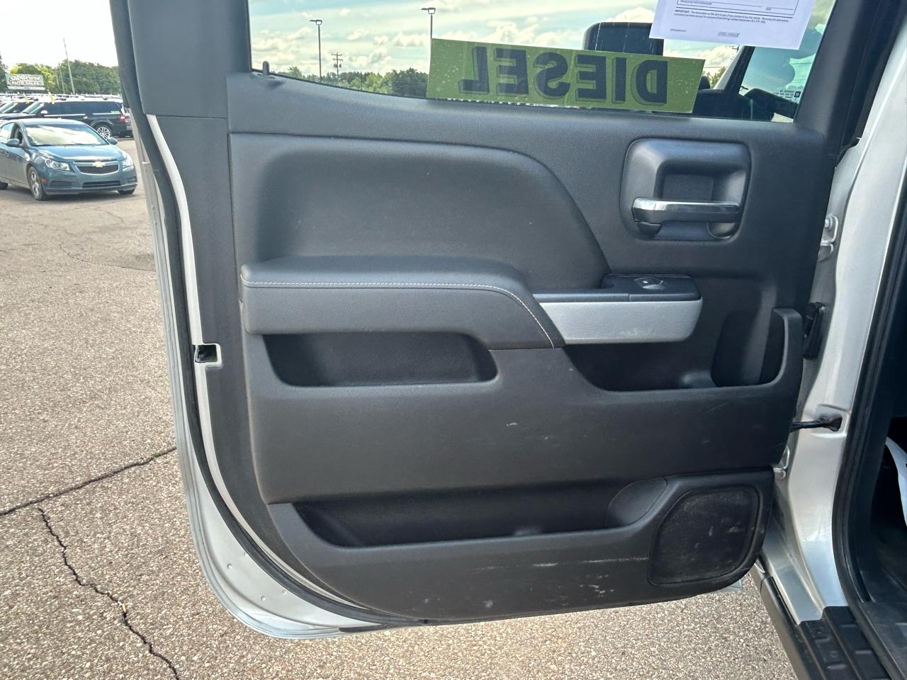 Chevrolet Silverado 2500HD Built After Aug 14 4WD Crew Cab 153.7" LT 2015