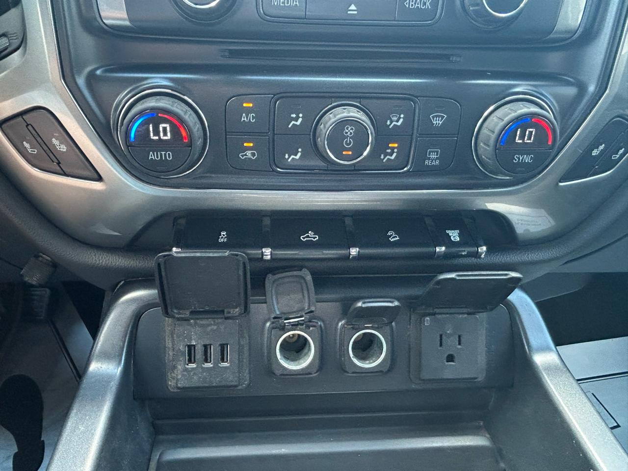 Chevrolet Silverado 2500HD Built After Aug 14 4WD Crew Cab 153.7" LT 2015