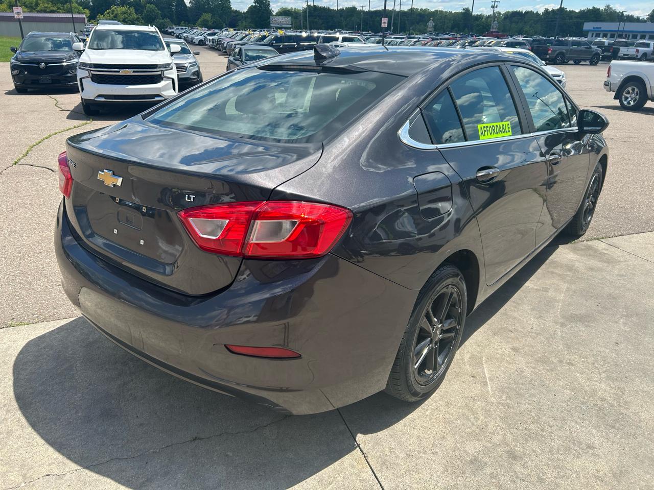 Chevrolet Cruze 4dr Sdn 1.4L LT w/1SD 2017
