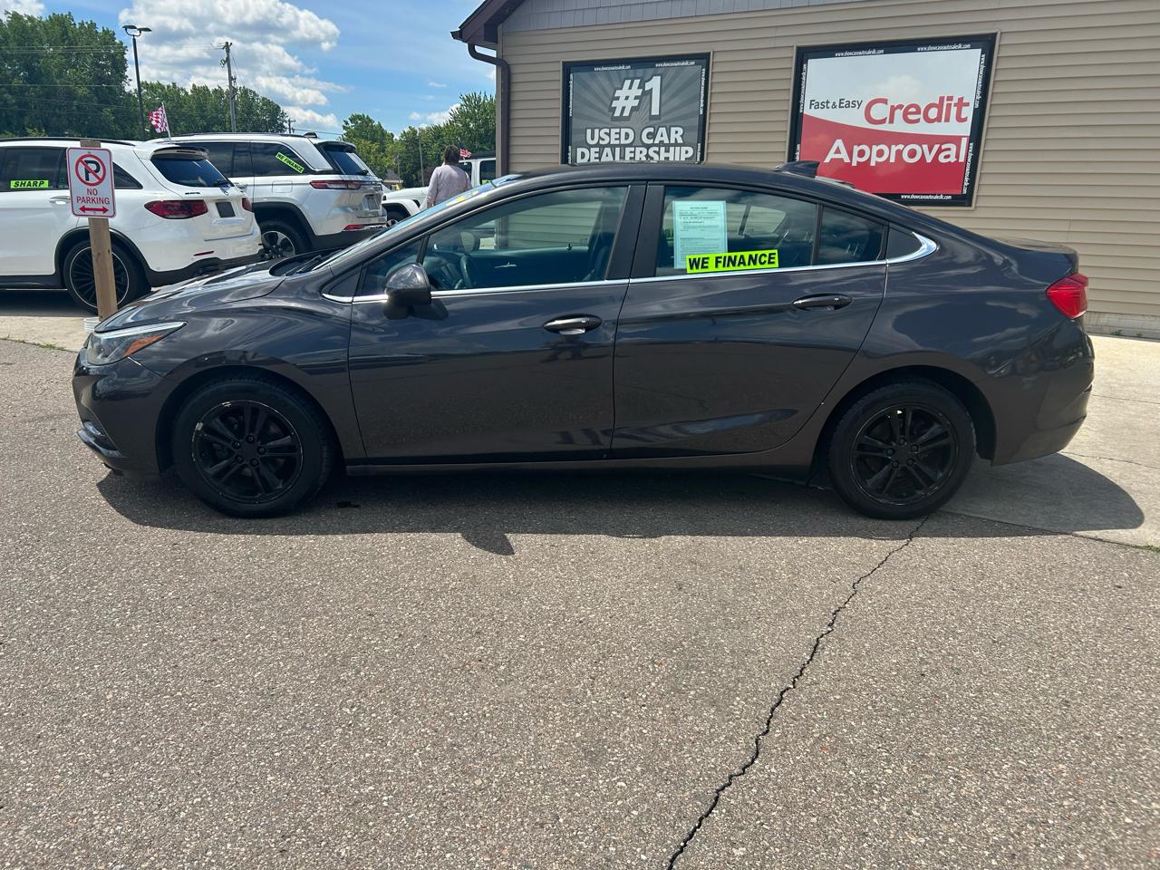 Chevrolet Cruze 4dr Sdn 1.4L LT w/1SD 2017