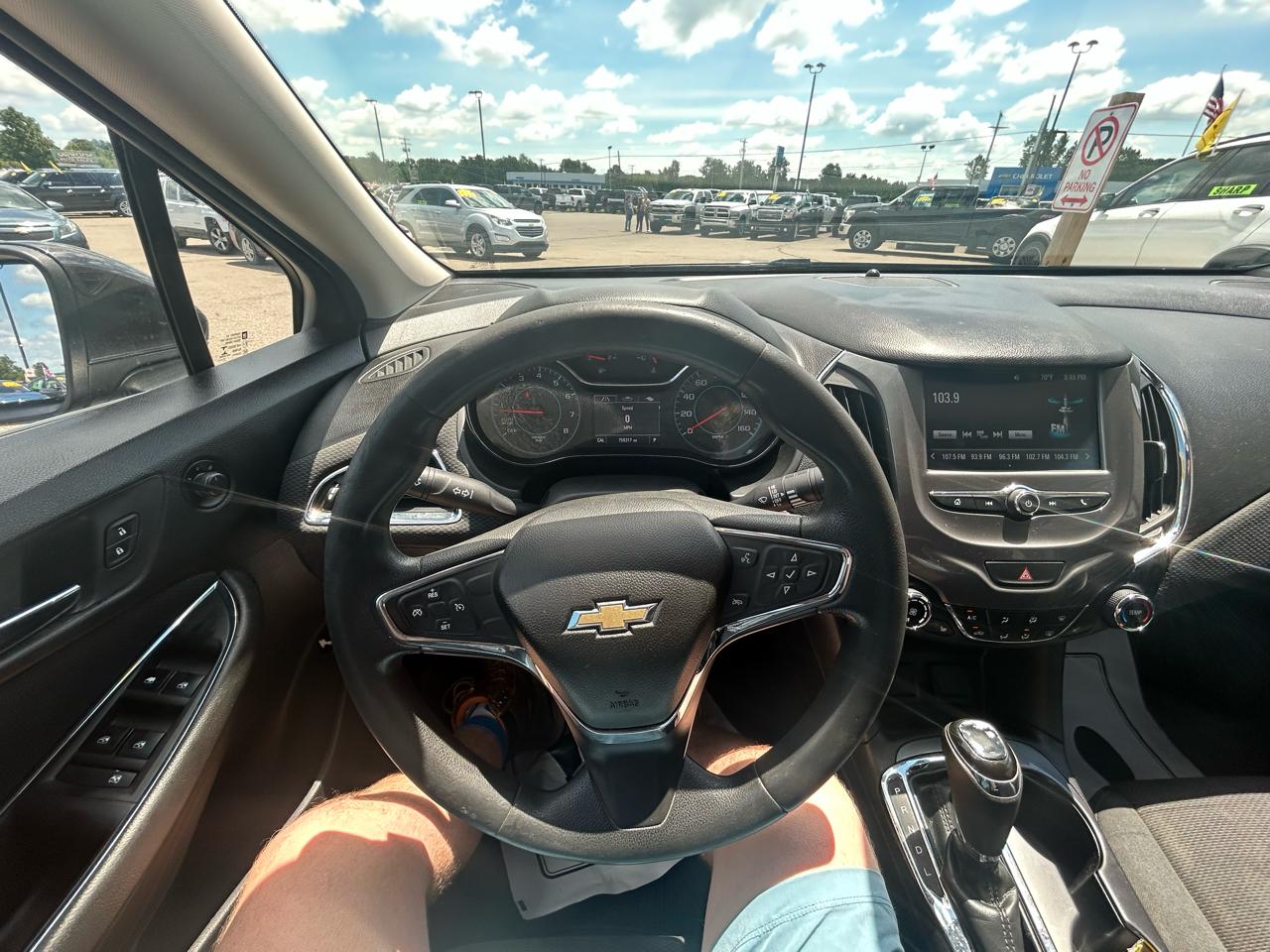 Chevrolet Cruze 4dr Sdn 1.4L LT w/1SD 2017