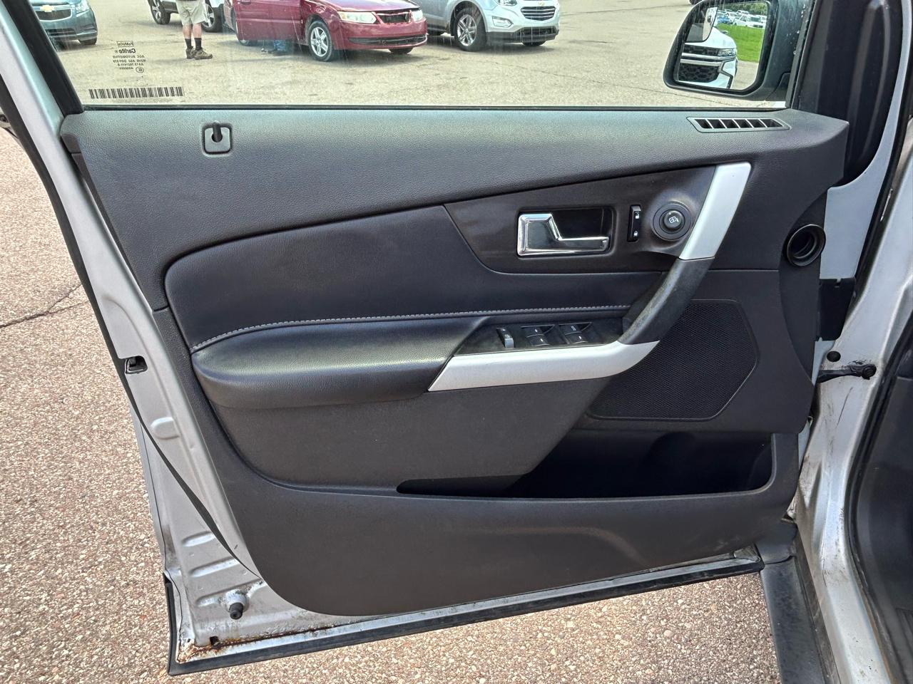 Ford Edge 4dr SE FWD 2012