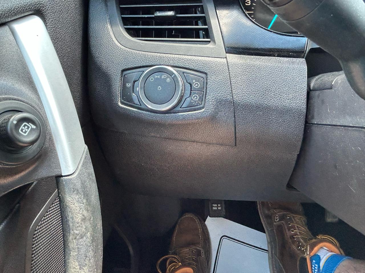 Ford Edge 4dr SE FWD 2012