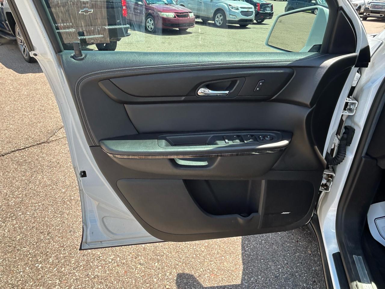GMC Acadia AWD 4dr SLT w/SLT-1 2016