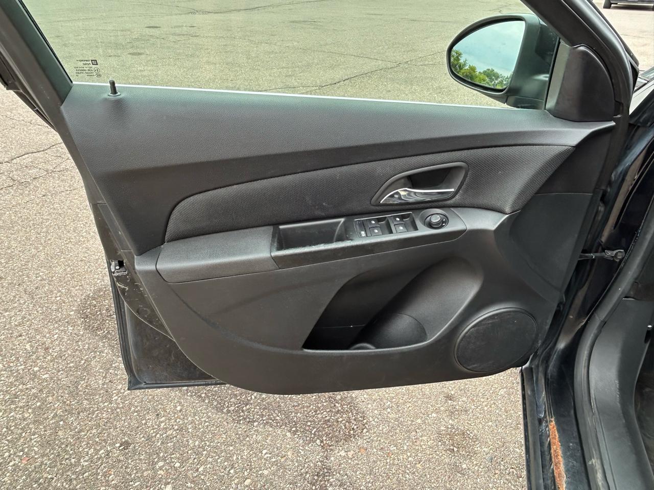 Chevrolet Cruze 4dr Sdn Auto 1LT 2013