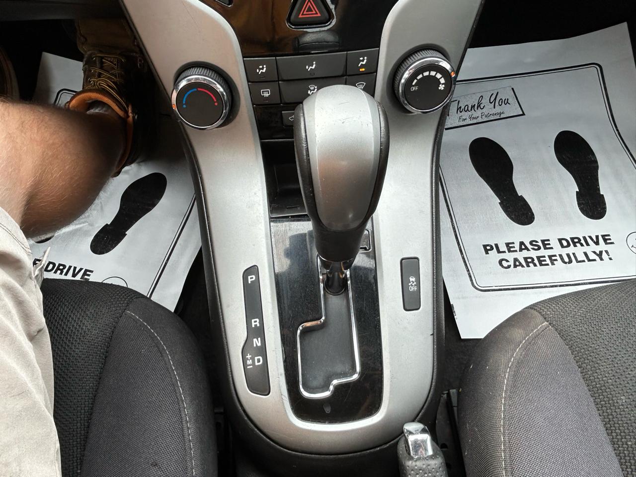 Chevrolet Cruze 4dr Sdn Auto 1LT 2013
