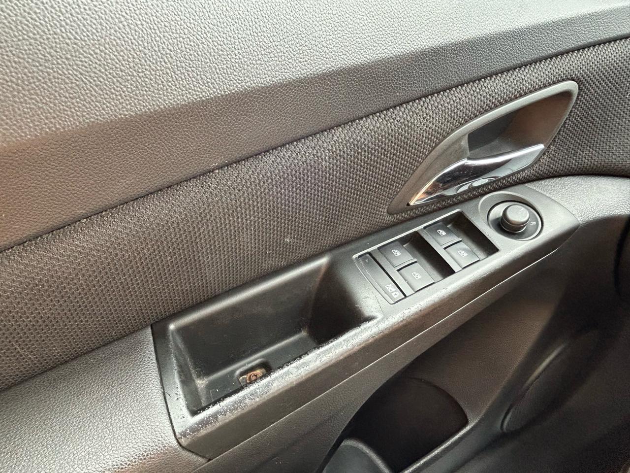 Chevrolet Cruze 4dr Sdn Auto 1LT 2013