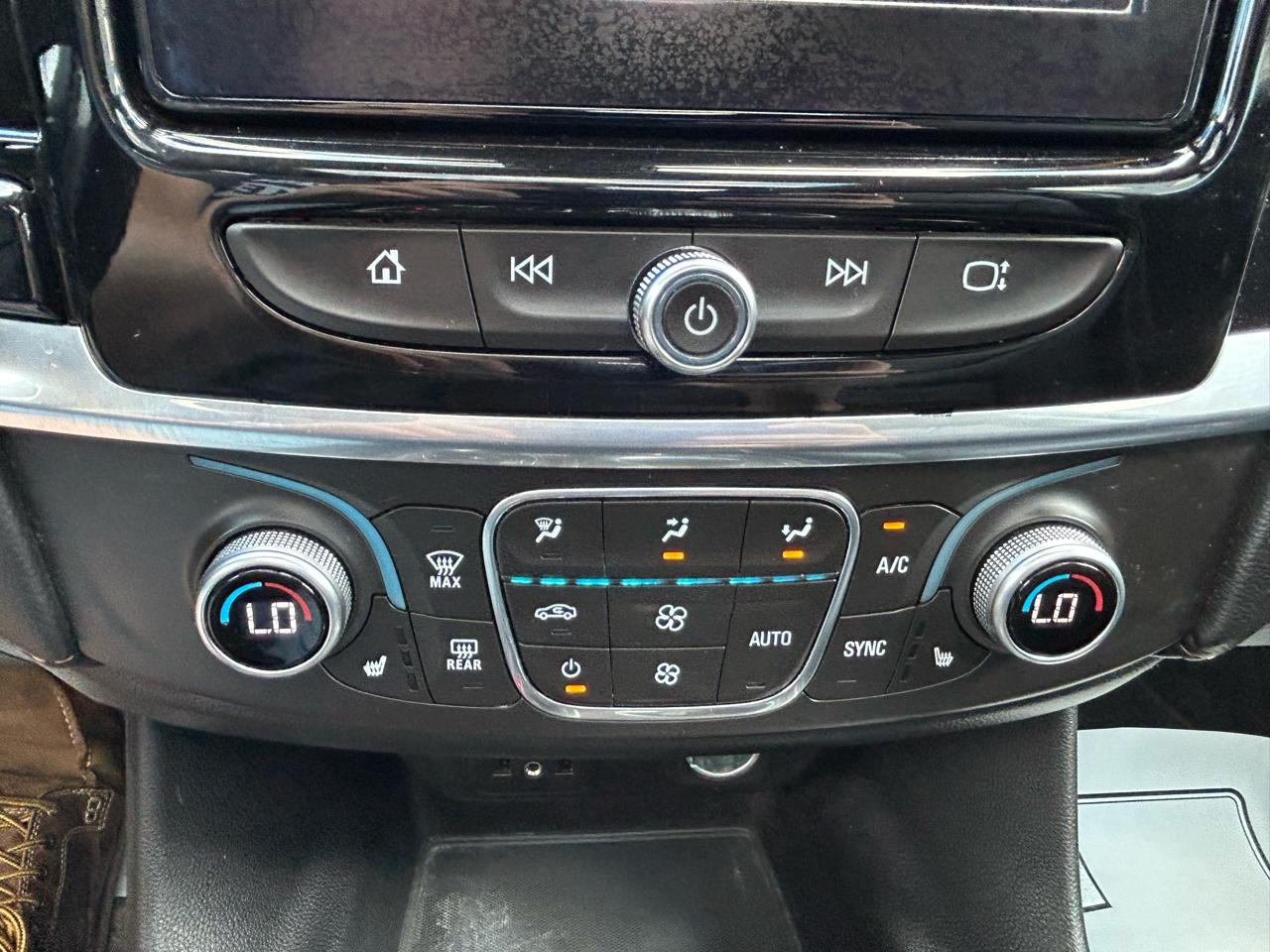 Chevrolet Traverse AWD 4dr LT Leather w/3LT 2018