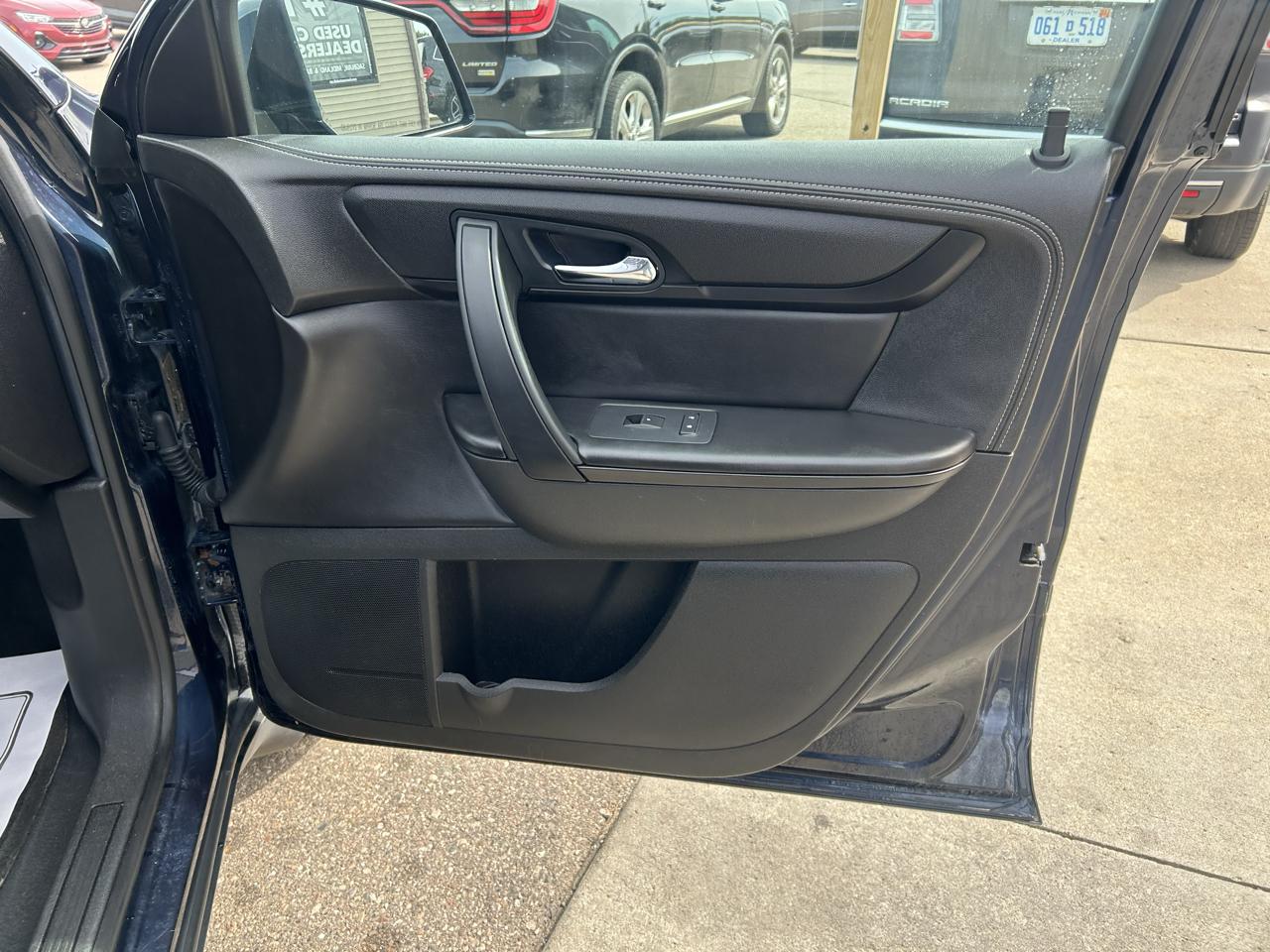Chevrolet Traverse AWD 4dr LT w/1LT 2016