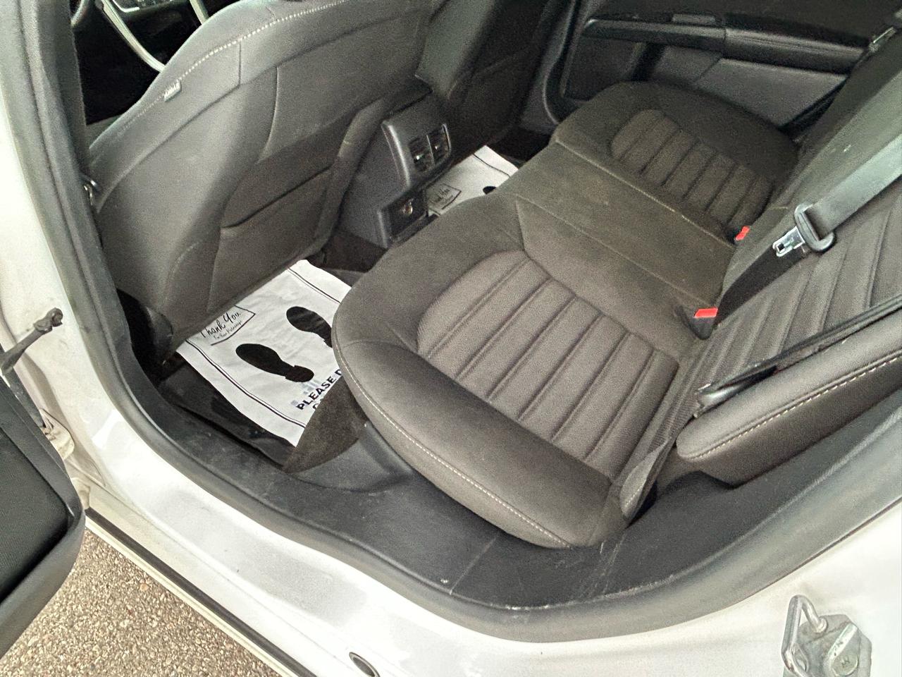 Ford Fusion SE FWD 2018