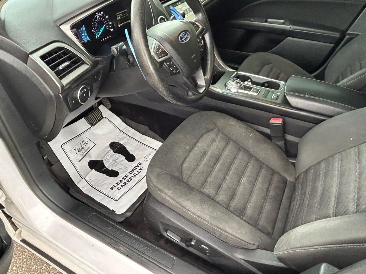 Ford Fusion SE FWD 2018