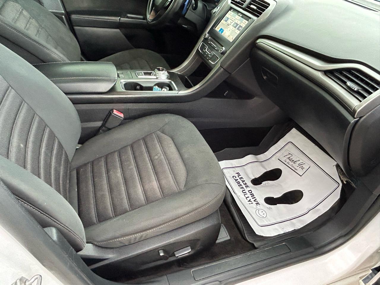 Ford Fusion SE FWD 2018