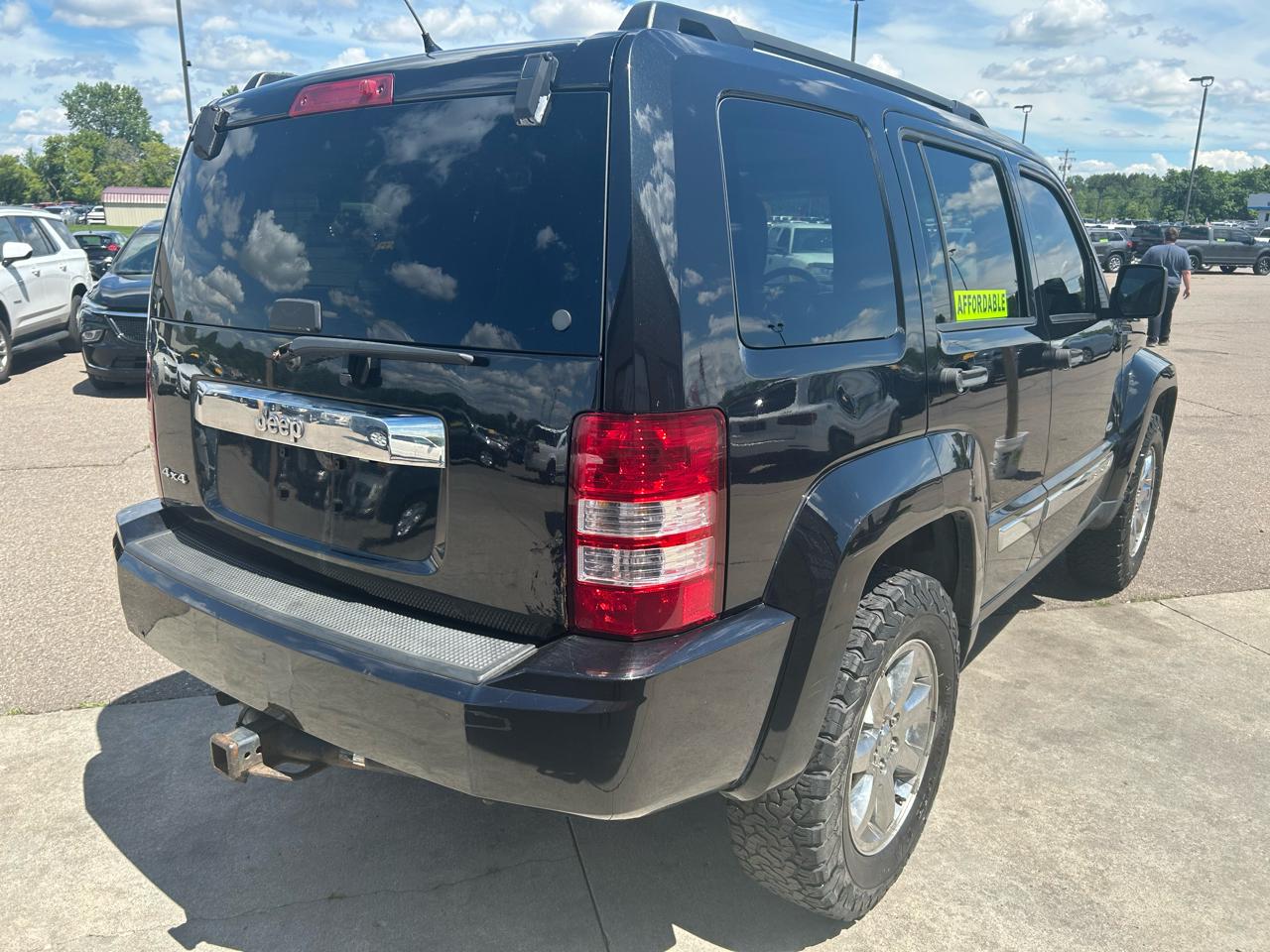 Jeep Liberty 4WD 4dr Sport Latitude 2012