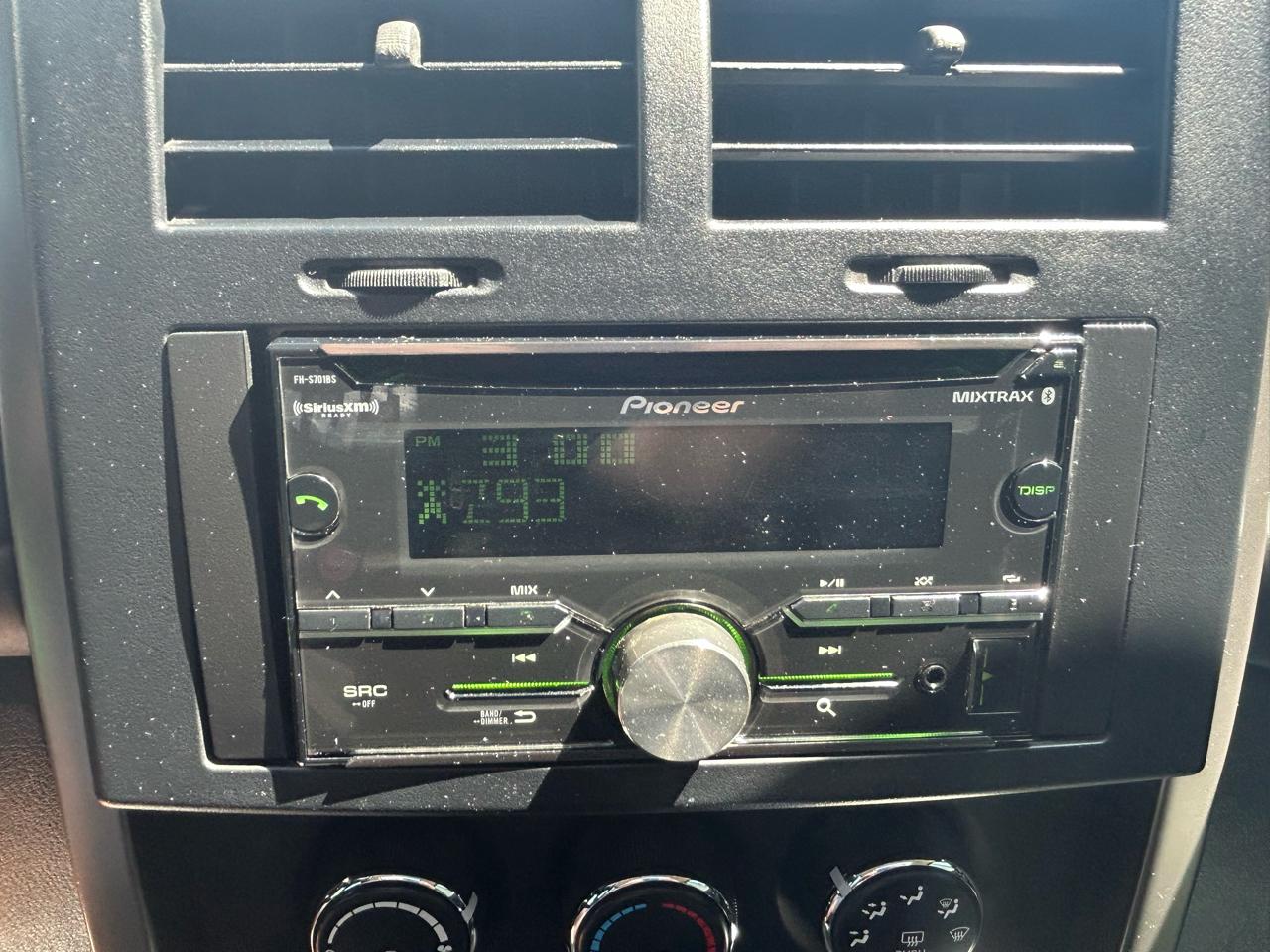 Jeep Liberty 4WD 4dr Sport Latitude 2012