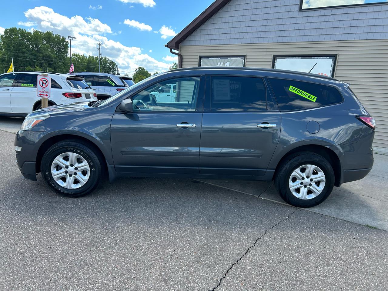 Chevrolet Traverse FWD 4dr LS 2013