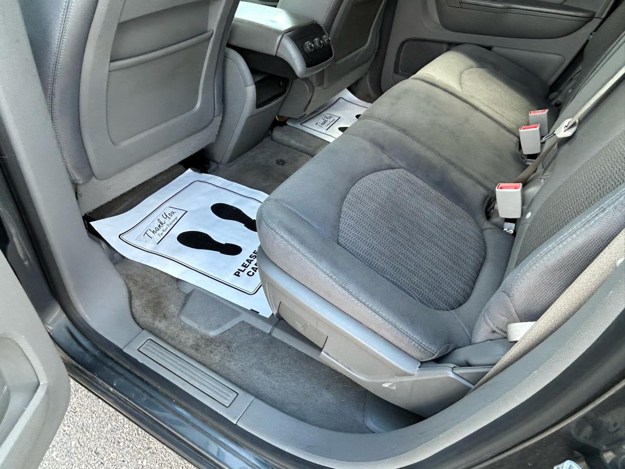 Chevrolet Traverse FWD 4dr LS 2013