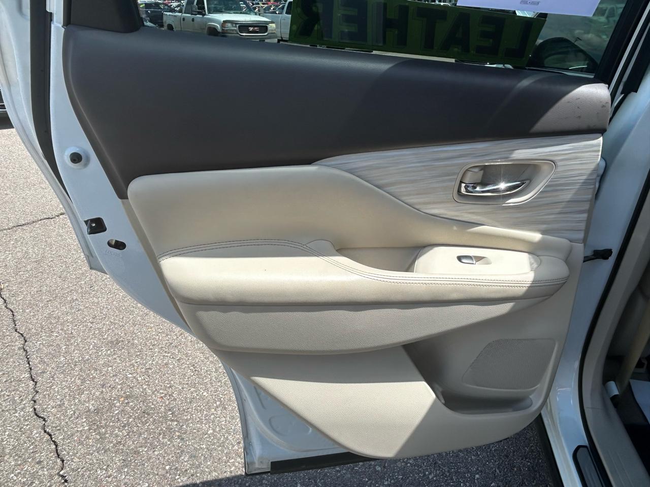 Nissan Murano FWD 4dr SL 2015