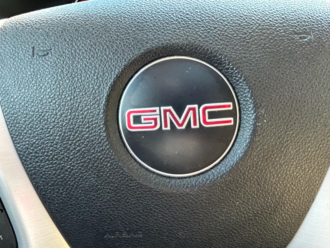 GMC Acadia AWD 4dr SLT2 2010