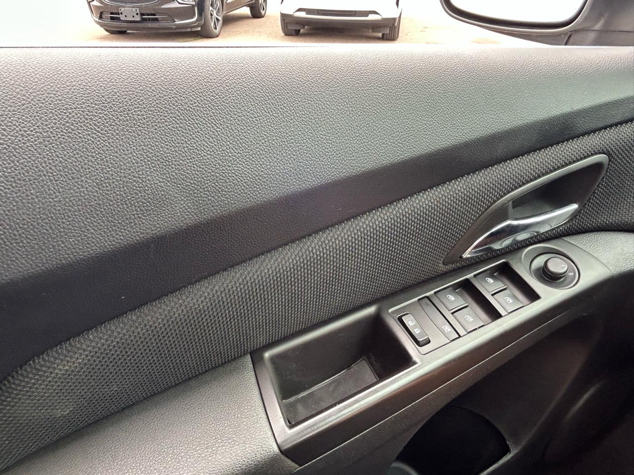 Chevrolet Cruze 4dr Sdn Auto 1LT 2015