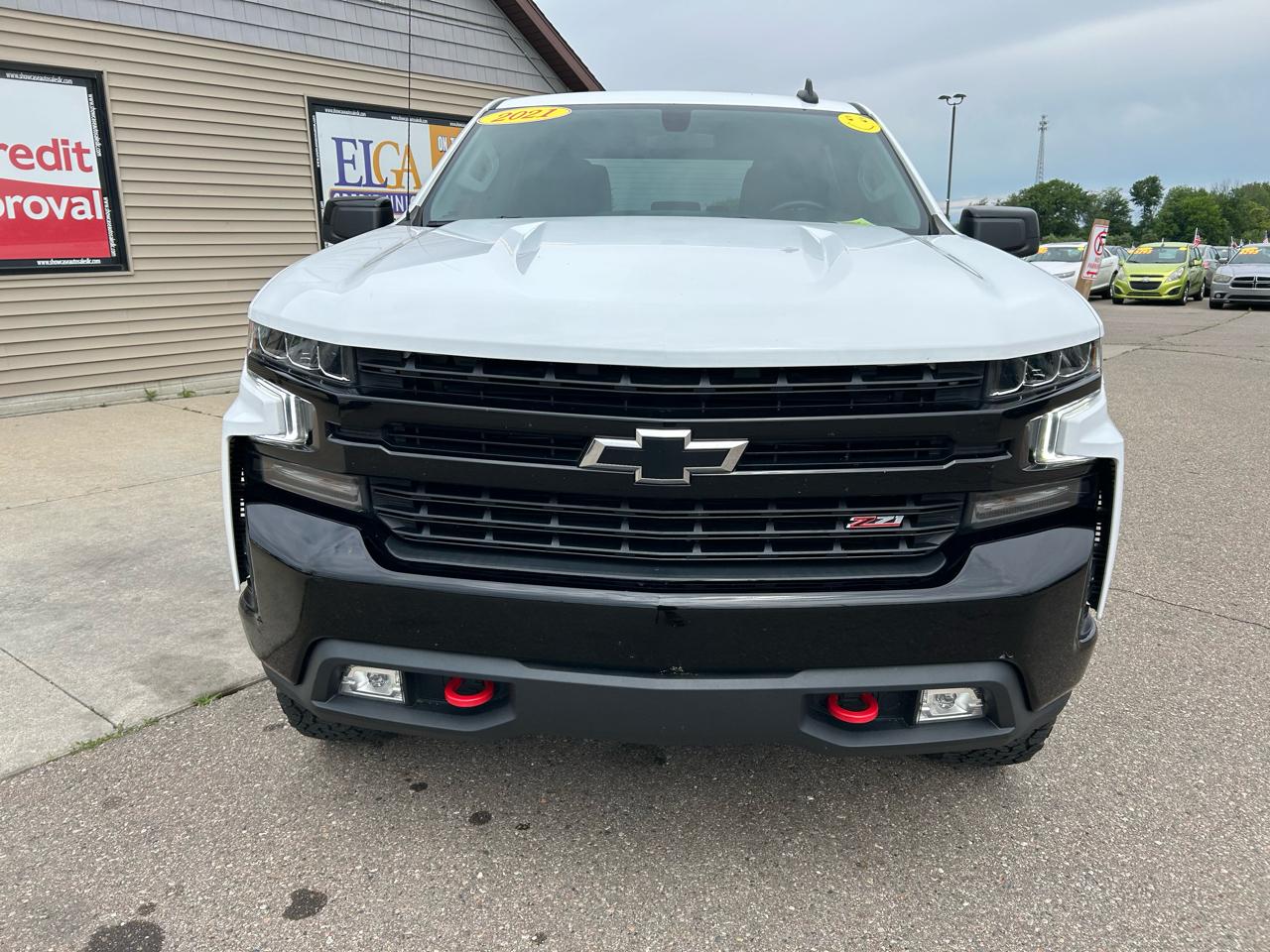 Chevrolet Silverado 1500 4WD Crew Cab 147" LT Trail Boss 2021