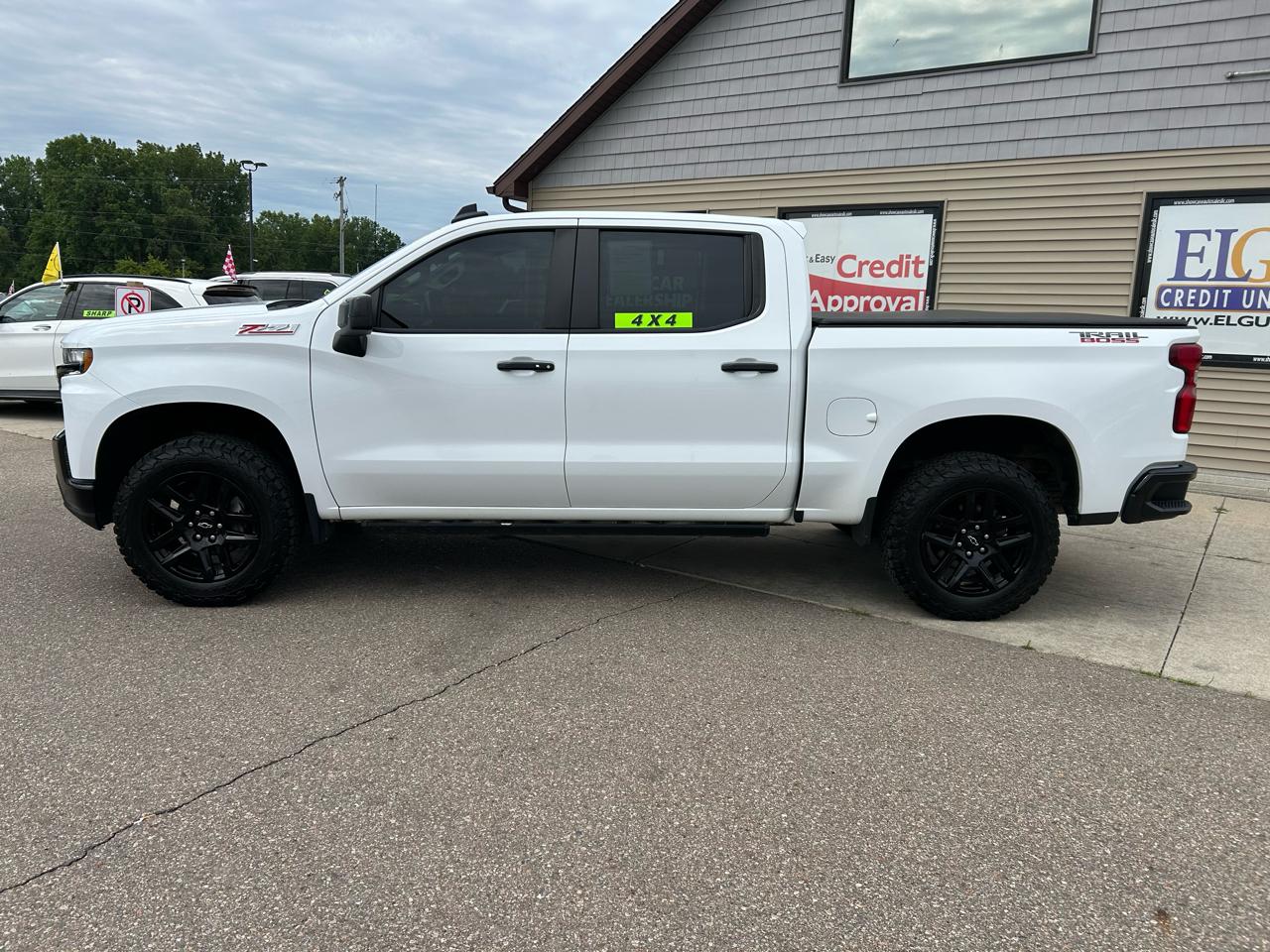 Chevrolet Silverado 1500 4WD Crew Cab 147" LT Trail Boss 2021