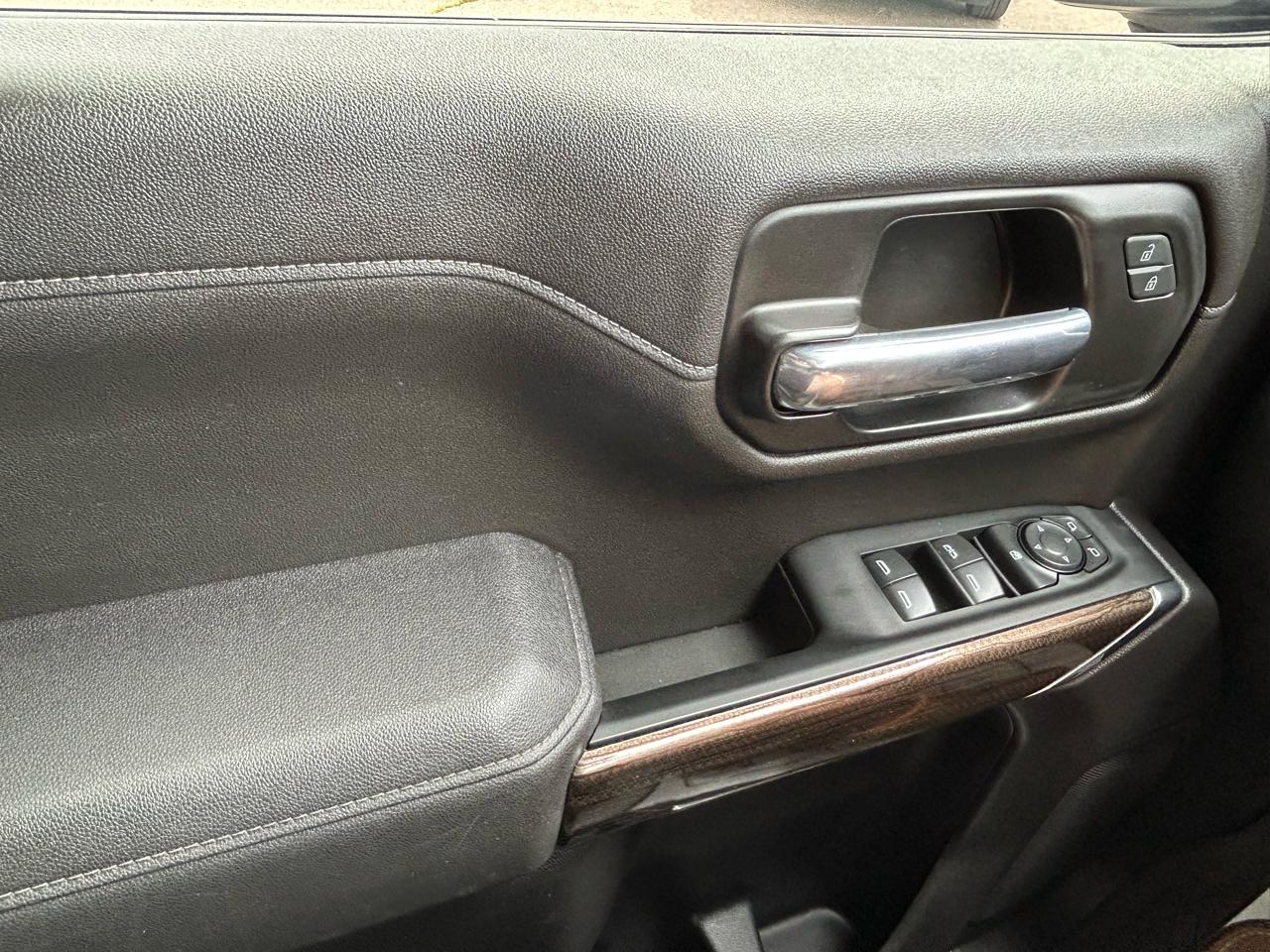 Chevrolet Silverado 1500 4WD Crew Cab 147" LT Trail Boss 2021