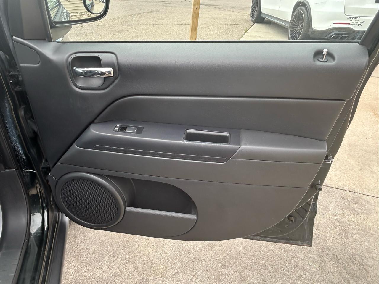 Jeep Compass FWD 4dr Latitude 2013
