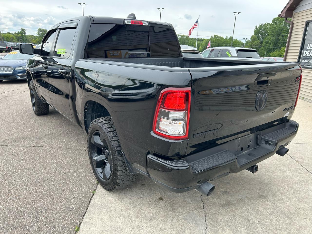 RAM 1500 Big Horn/Lone Star 4x4 Crew Cab 5'7" Box 2019