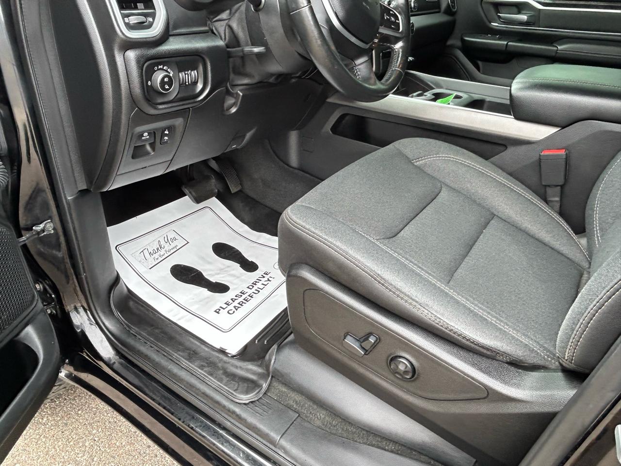 RAM 1500 Big Horn/Lone Star 4x4 Crew Cab 5'7" Box 2019