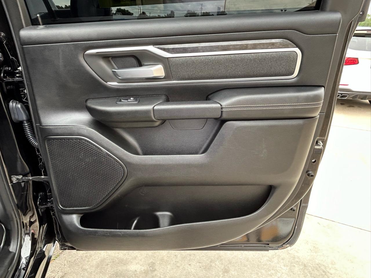 RAM 1500 Big Horn/Lone Star 4x4 Crew Cab 5'7" Box 2019