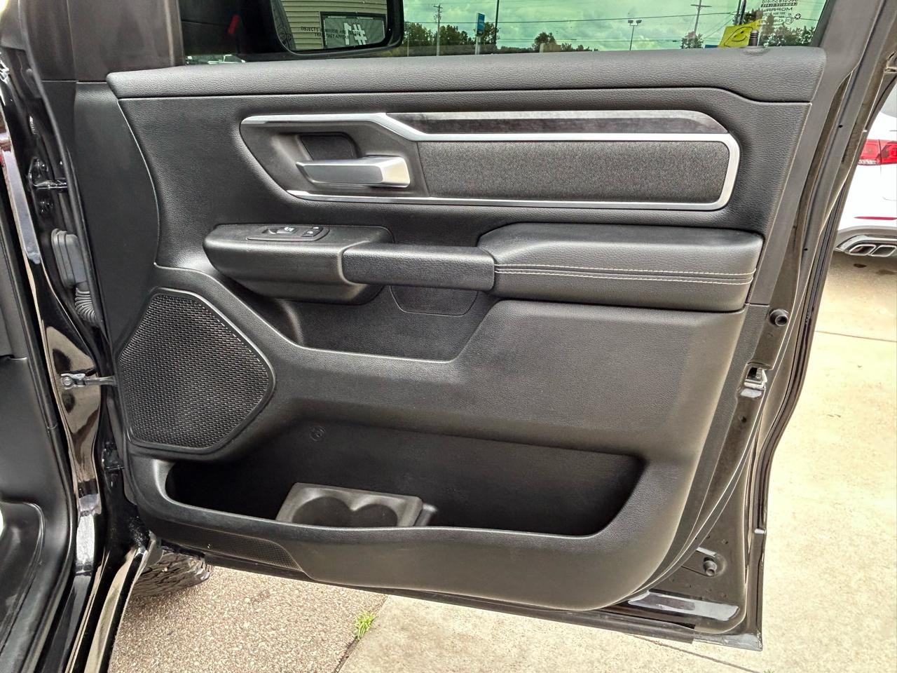 RAM 1500 Big Horn/Lone Star 4x4 Crew Cab 5'7" Box 2019