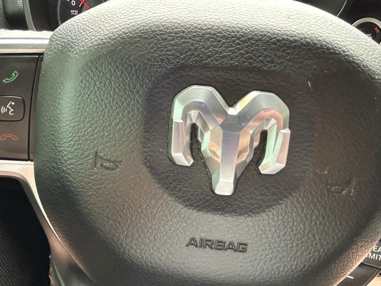 RAM 1500 Big Horn/Lone Star 4x4 Crew Cab 5'7" Box 2019