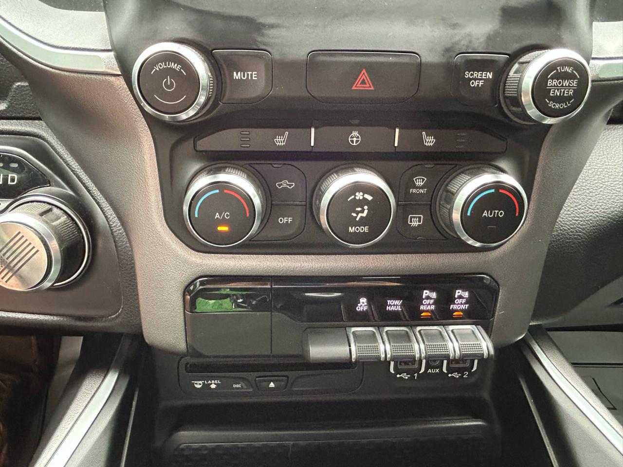 RAM 1500 Big Horn/Lone Star 4x4 Crew Cab 5'7" Box 2019