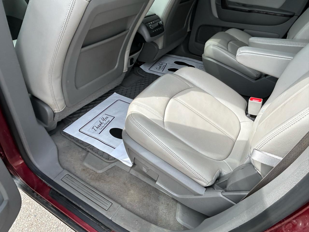GMC Acadia AWD 4dr SLT w/SLT-1 2016