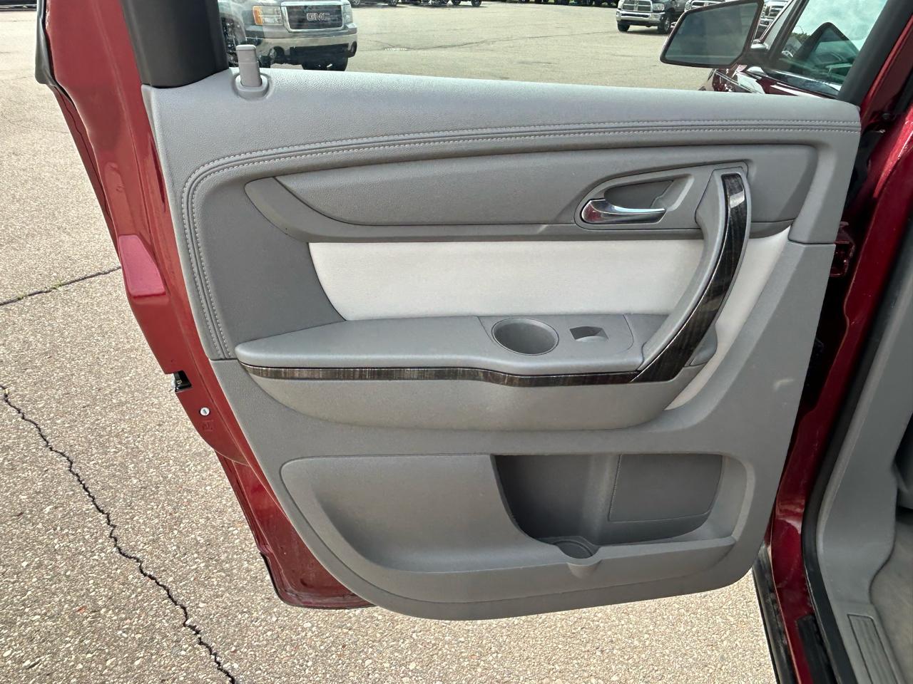 GMC Acadia AWD 4dr SLT w/SLT-1 2016