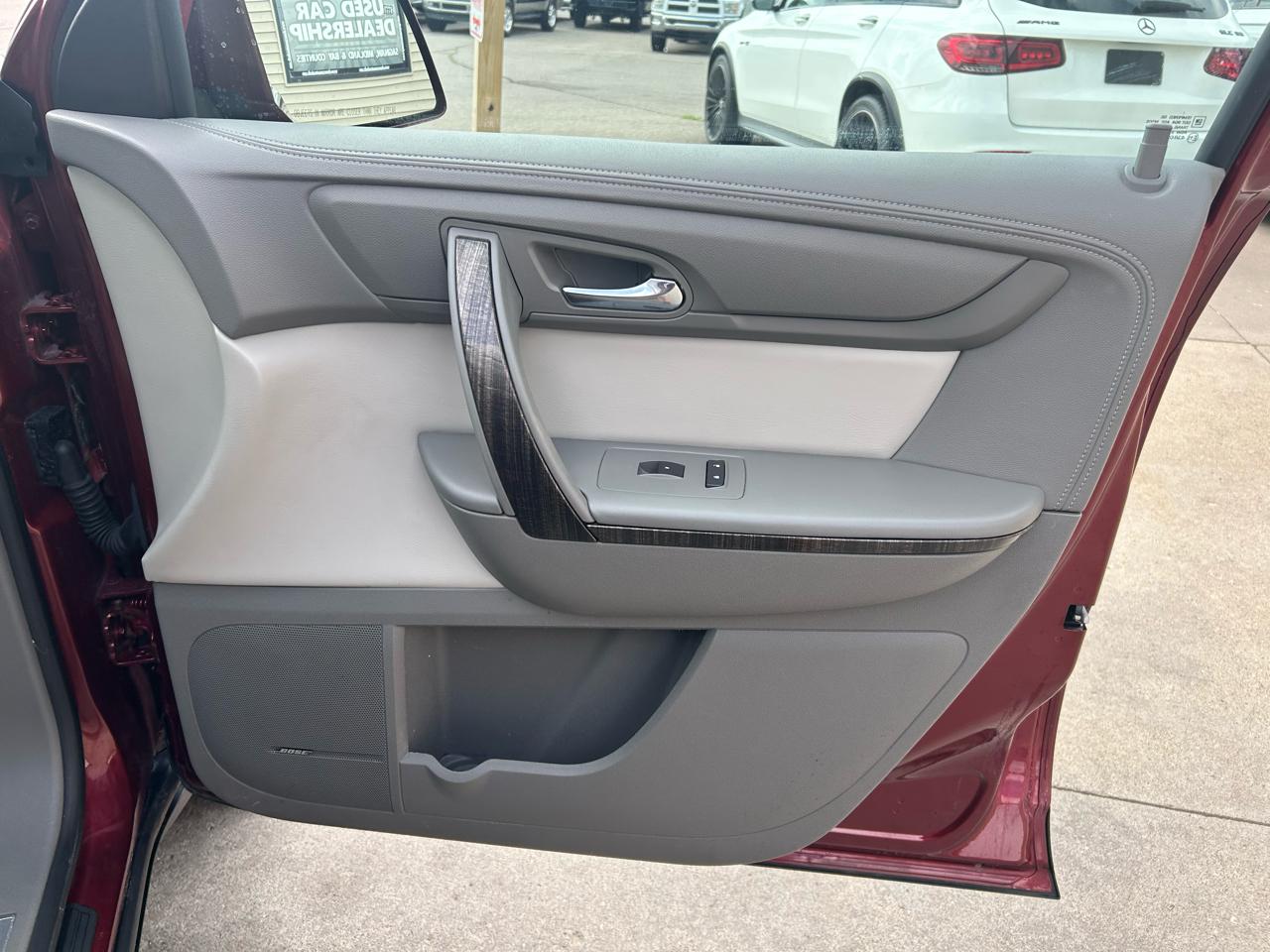 GMC Acadia AWD 4dr SLT w/SLT-1 2016