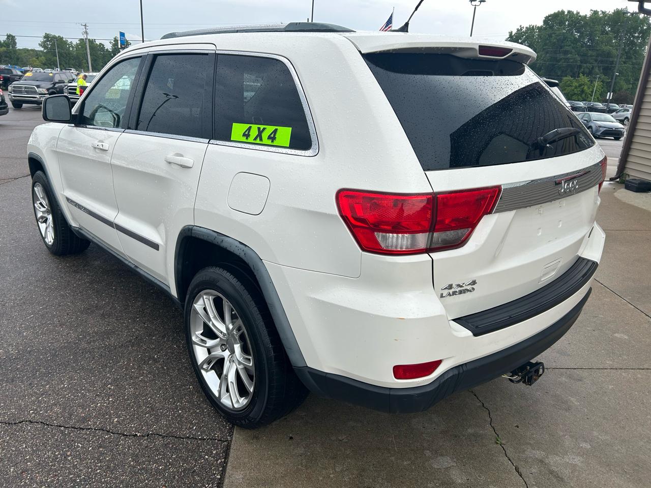 Jeep Grand Cherokee 4WD 4dr Laredo 2011
