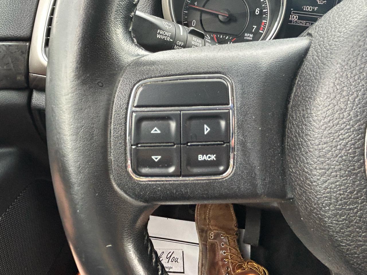Jeep Grand Cherokee 4WD 4dr Laredo 2011