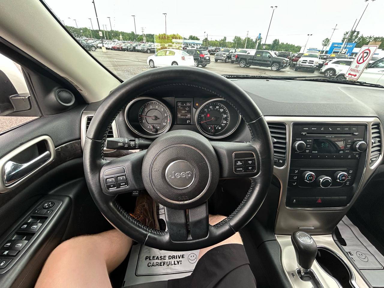 Jeep Grand Cherokee 4WD 4dr Laredo 2011