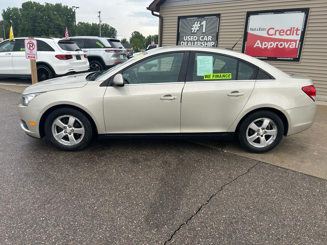 Chevrolet Cruze 4dr Sdn Auto 1LT 2013